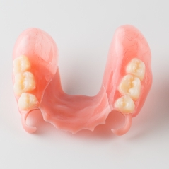 Valplast flexible partial denture
